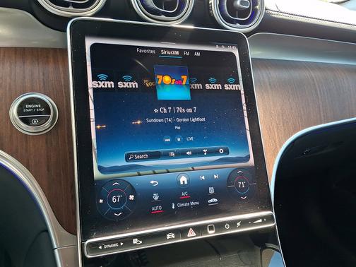 2023 Mercedes-Benz GLC 300 