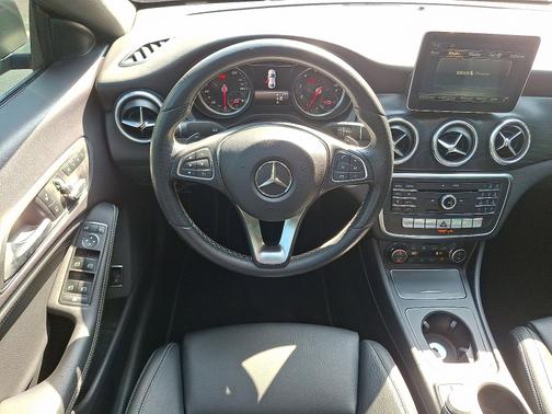 2018 Mercedes-Benz CLA 250