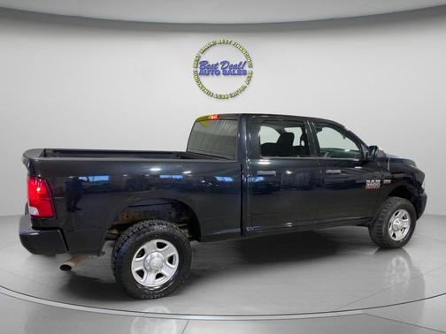 2018 RAM 3500 Tradesman Crew Cab 4x4 6'4' Box