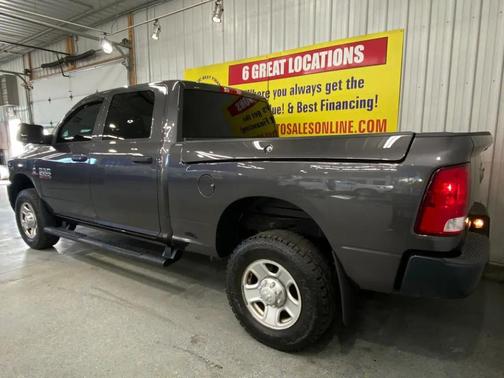 2018 RAM 2500 Tradesman Crew Cab 4x4 6'4' Box