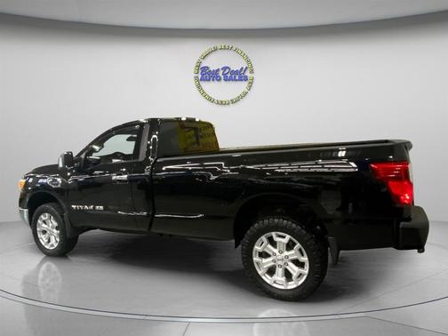 2017 Nissan Titan XD SV