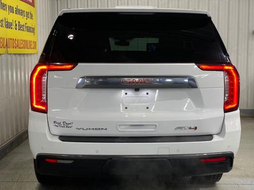 2021 GMC Yukon 4WD AT4