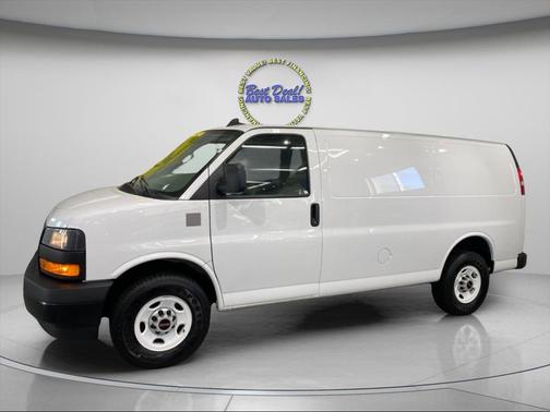 2022 GMC Savana 2500 Work Van