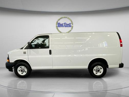 2022 GMC Savana 2500 Work Van