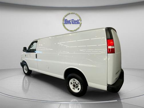 2022 GMC Savana 2500 Work Van