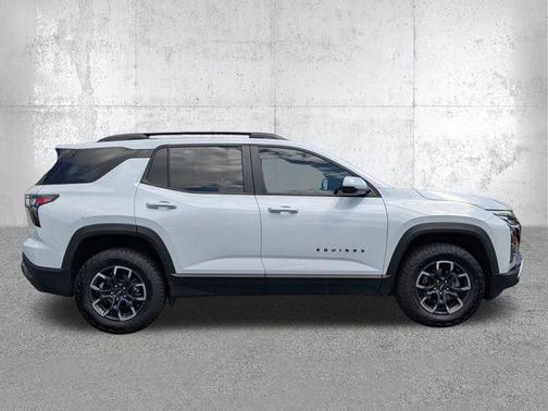 Polar White 2026 Chevrolet Equinox ACTIV