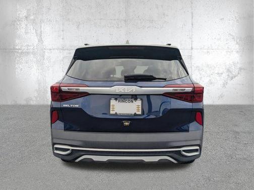 Dark Ocean Blue/White Roof 2022 Kia Seltos SX Turbo