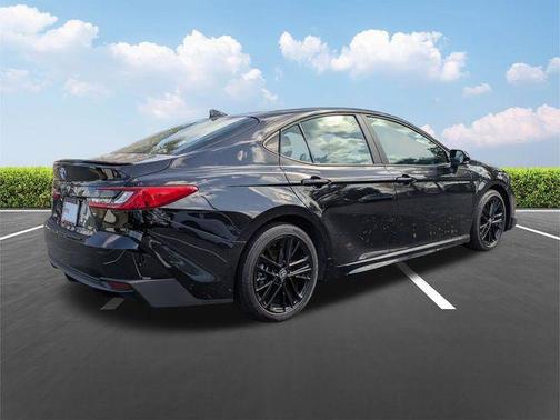 Midnight Black Metallic 2025 Toyota Camry SE