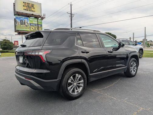 Mosaic Black Metallic 2025 Chevrolet Equinox 1LT