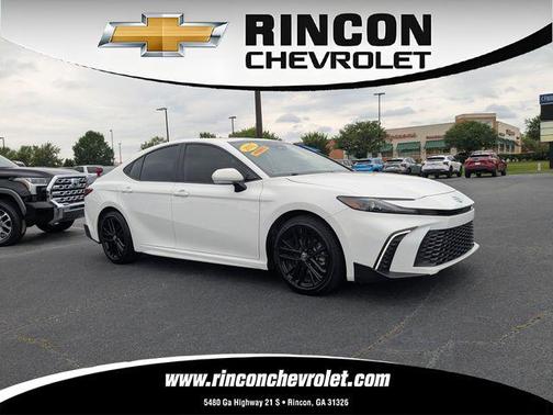 Ice Cap 2025 Toyota Camry SE
