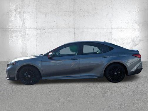Metal 2025 Toyota Camry SE