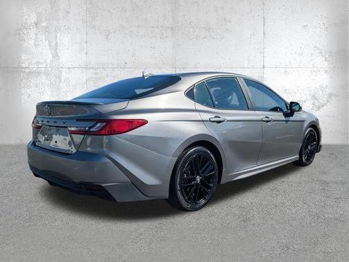 Metal 2025 Toyota Camry SE