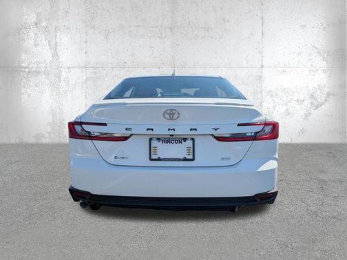 Ice 2025 Toyota Camry SE