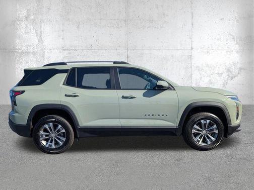 Cacti Green 2026 Chevrolet Equinox 1LT
