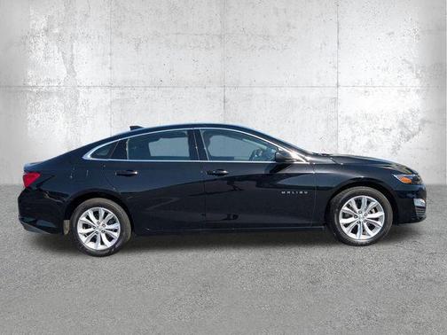 Mosaic Black Metallic 2025 Chevrolet Malibu LT