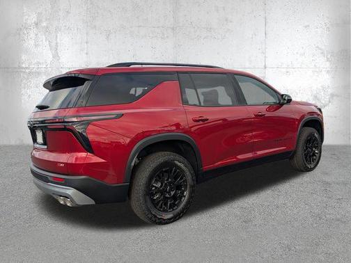 Radiant Red Tintcoat 2026 Chevrolet Traverse AWD Z71