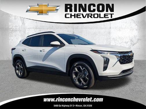 Summit White 2026 Chevrolet Trax LT