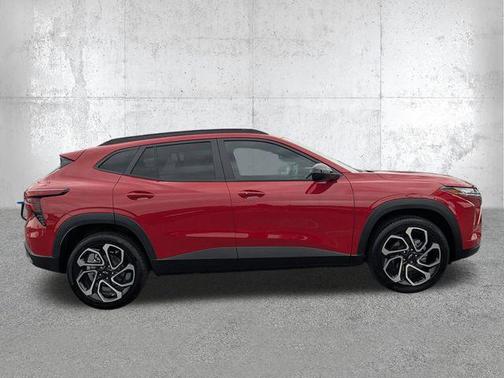 Apex Red 2026 Chevrolet Trax FWD 2RS
