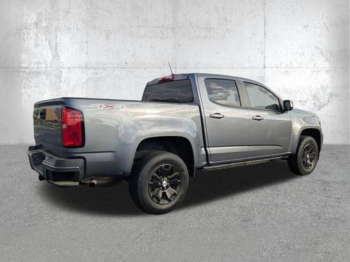 Satin Steel Metallic 2022 Chevrolet Colorado LT