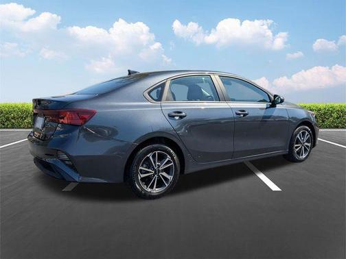 Gravity Gray 2024 Kia Forte LXS