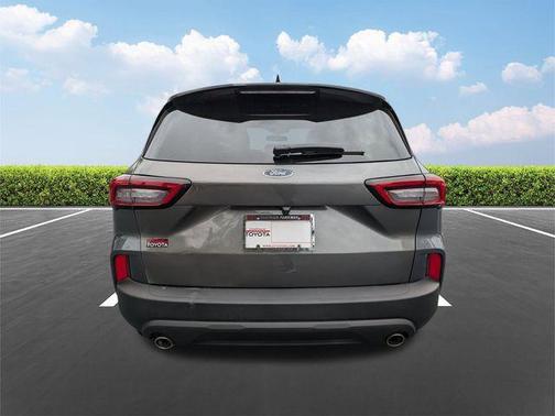 Gray Metallic 2025 Ford Escape ST-Line