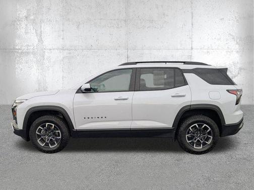 Polar White Tricoat 2026 Chevrolet Equinox AWD ACTIV