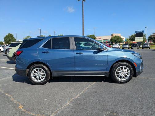 Lakeshore Blue Metallic 2024 Chevrolet Equinox 1LT