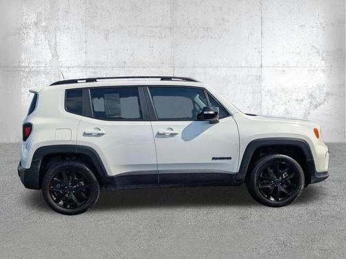 Alpine White Clearcoat 2023 Jeep Renegade Altitude