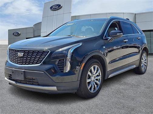 2022 Cadillac XT4 Premium Luxury