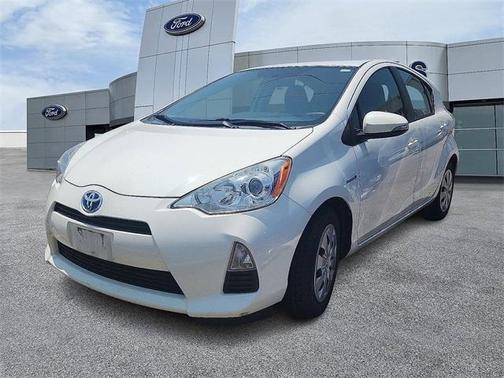 2014 Toyota Prius c Four