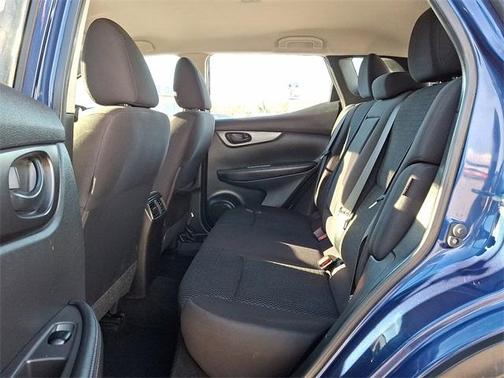 2022 Nissan Rogue Sport S