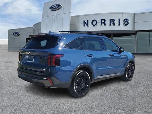 2024 Kia Sorento X-Line EX