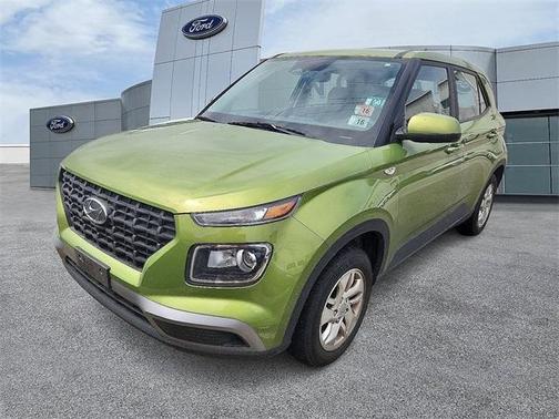 2023 Hyundai VENUE SE