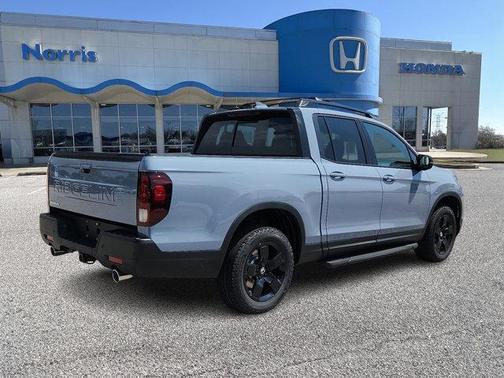 2025 Honda Ridgeline Black Edition