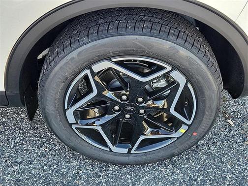 2026 Ford Escape Platinum