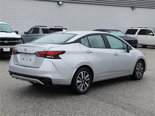 2022 Nissan Versa 1.6 SV