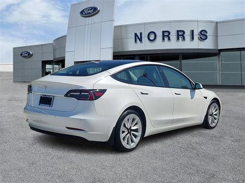 2022 Tesla Model 3 Base