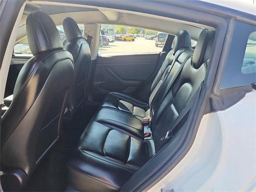 2022 Tesla Model 3 Base