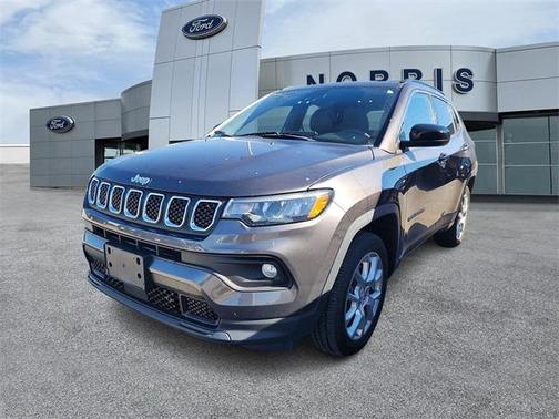 2023 Jeep Compass Latitude Lux
