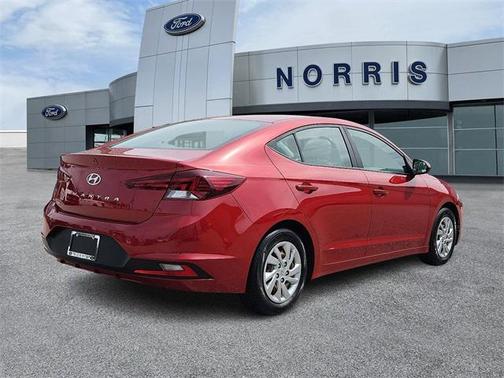 2020 Hyundai ELANTRA SE