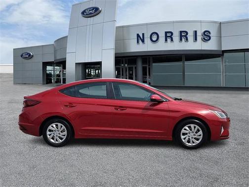 2020 Hyundai ELANTRA SE