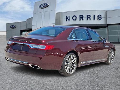 2017 Lincoln Continental Select