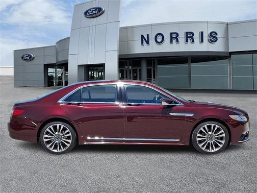 2017 Lincoln Continental Select