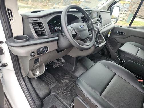 2025 Ford Transit-250 148 WB Medium Roof Cargo
