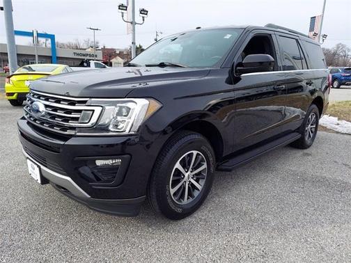 Photo 3 of 13 of 2019 Ford Expedition XLT