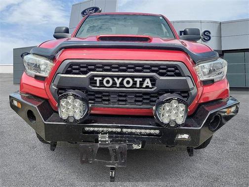 2017 Toyota Tacoma TRD Sport