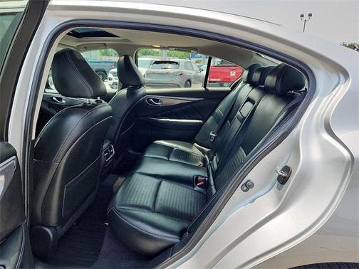 2015 INFINITI Q50 Sport