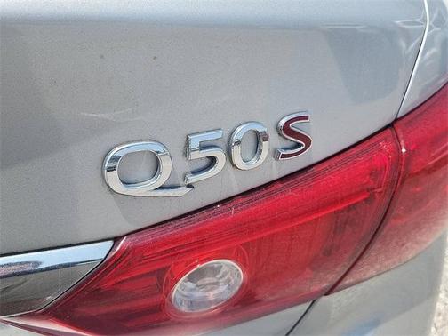 2015 INFINITI Q50 Sport