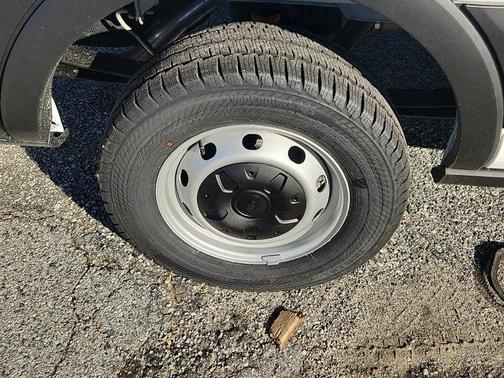 2026 Ford Transit-250 148 WB Medium Roof Cargo