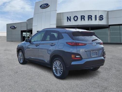 2021 Hyundai KONA SEL